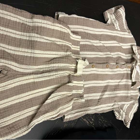 2 for $10 sale! H&M Black and Blue Shirt Set - Picture 2 of 13
